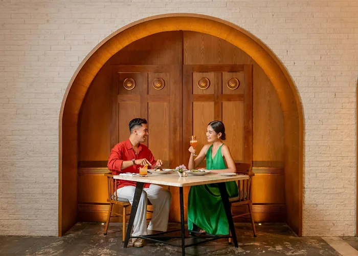 Renaissance Bali 5*